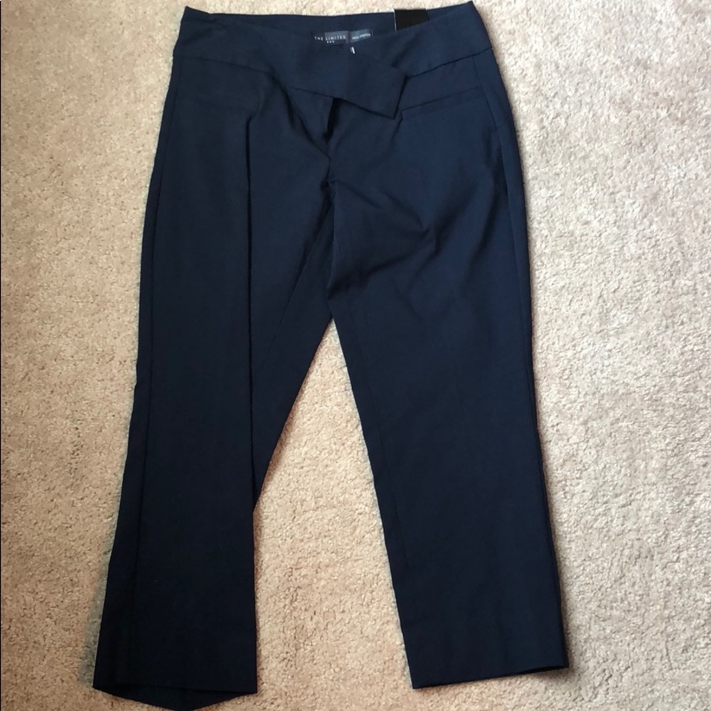 BNWT navy crop pant